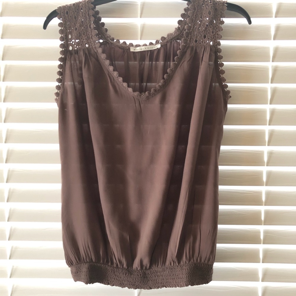 VIOLET & CLAIRE Tank top with Knit shoulders and detailing. Taupe Color